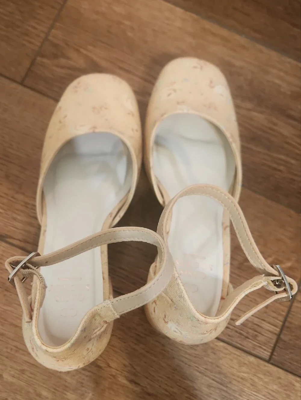 OASIS SOCIETY Floral Cream Ankle-Strap Platform Pumps